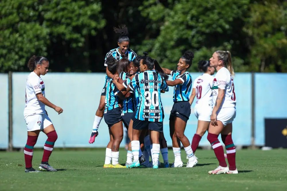 Grêmio sobe para terceira posição após vitória sobre o Fluminense no Brasileiro Feminino