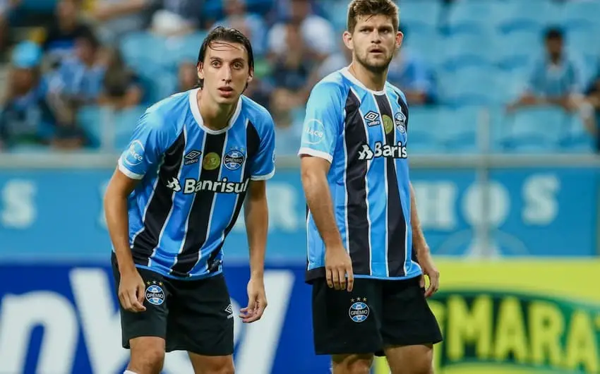 Grêmio Focado no Hepta com Retorno da Dupla Geromel e Kannemann