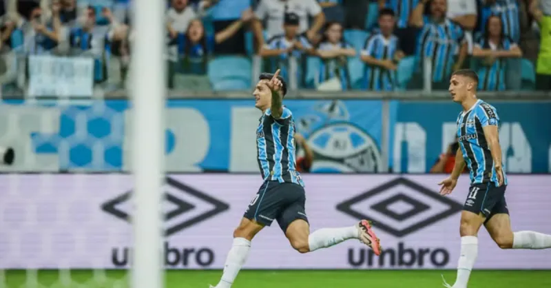 Cristaldo x Monsalve: A Disputa Intensa no Meio-Campo do Grêmio